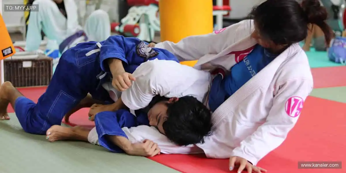 🎁限量周边,把热爱穿在身上!🎾